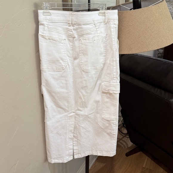 Democracy White Denim Skirt Size 6 - Picture 7 of 10